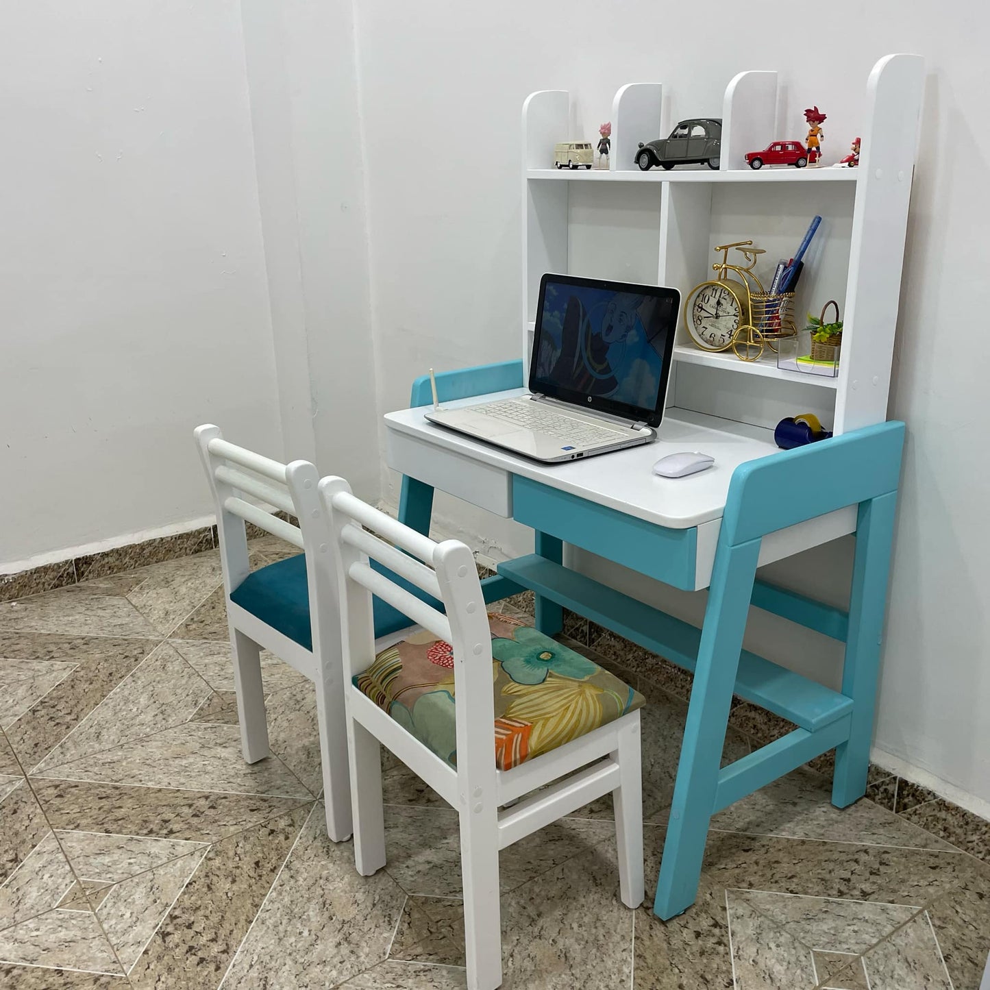 Bureau pinterest + étagère