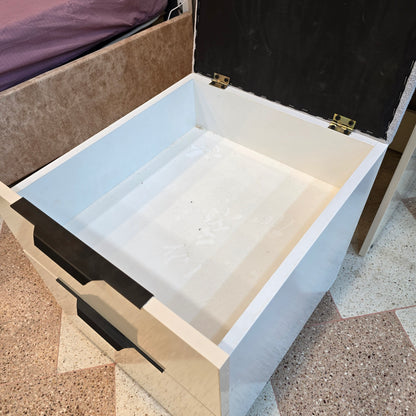 Table de maquillage minimaliste